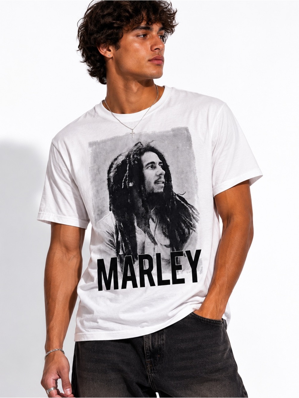Bob Marley Graphic White Crewneck T-Shirt with Black Print Size Medium